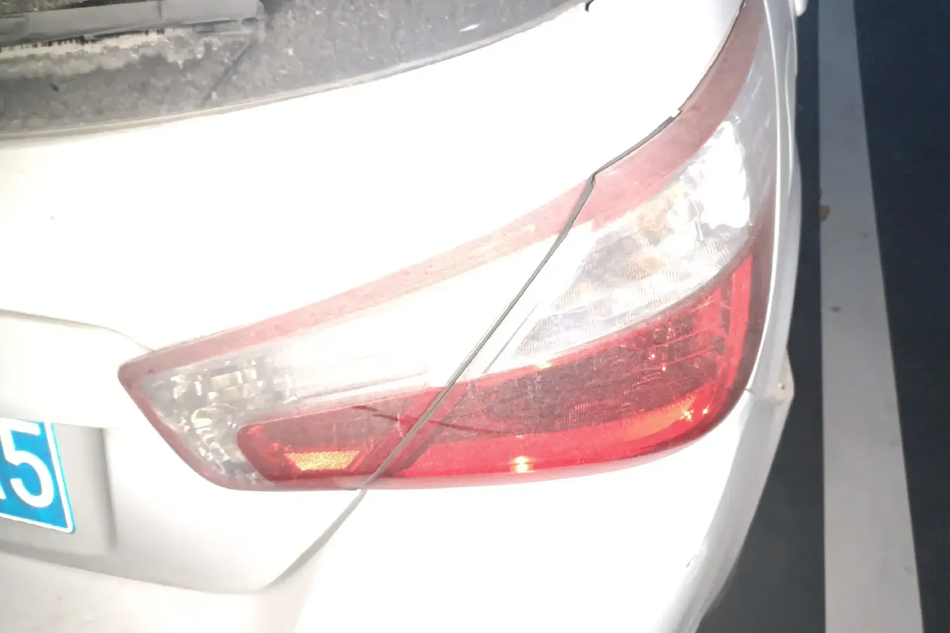 2013 Venucia R50 1.6L 117HP L4 4AT,autocango,china used car exporter,china ev exporter,chinese used car exporter,chinese used ev exporter