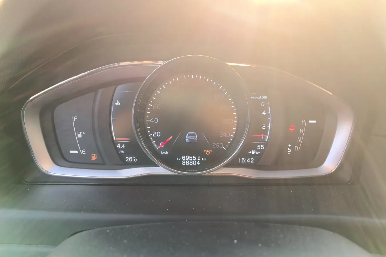 2015 Volvo S80L 2.0T 214HP L5 6AT,autocango,china used car exporter,china ev exporter,chinese used car exporter,chinese used ev exporter