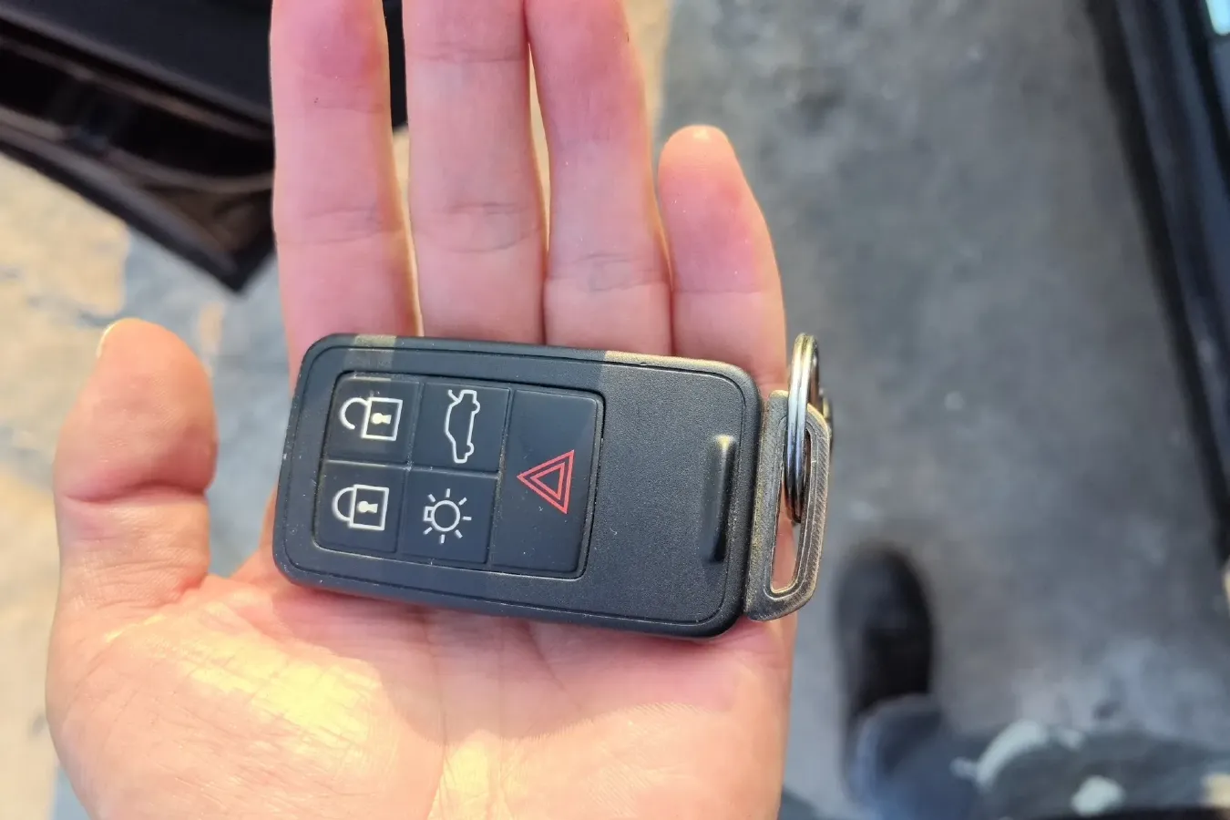 2015 Volvo S80L 2.0T 214HP L5 6AT,autocango,china used car exporter,china ev exporter,chinese used car exporter,chinese used ev exporter