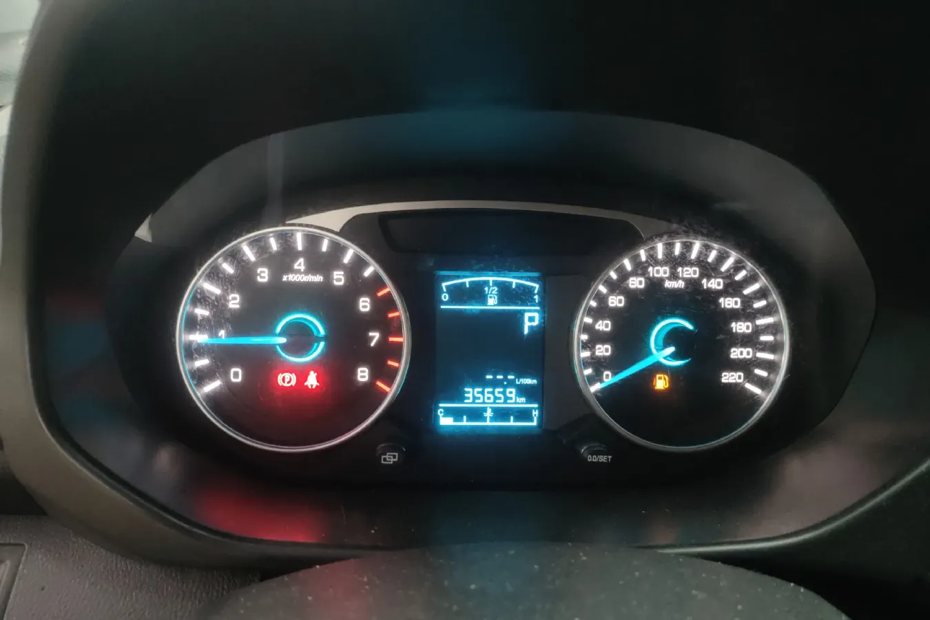 2016 Enranger G5 1.5L 113HP L4 CVT,autocango,china used car exporter,china ev exporter,chinese used car exporter,chinese used ev exporter