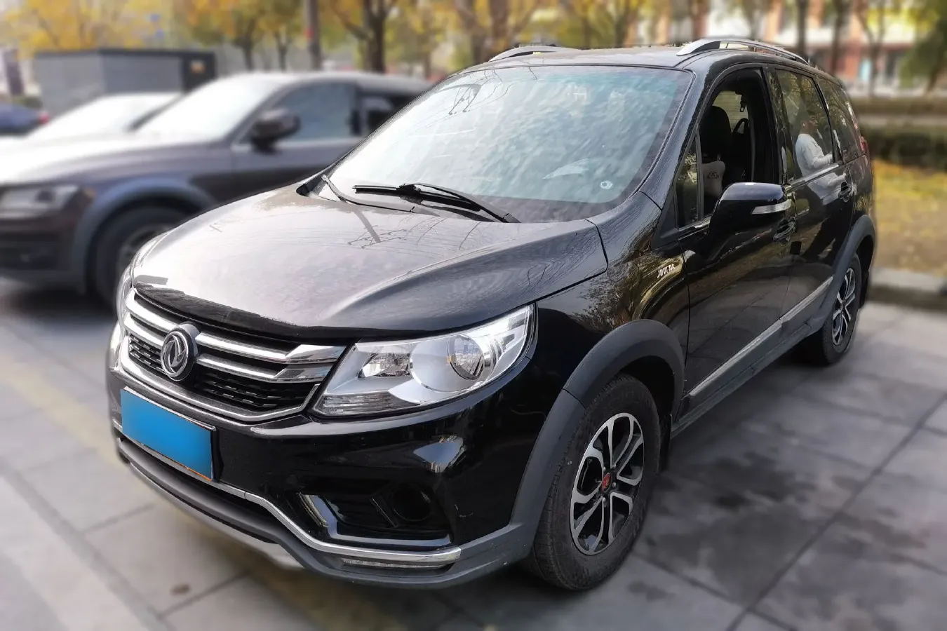 2017 DongFeng Forthing Joyear X3 1.5L 120HP L4 5MT,autocango,china used car exporter,china ev exporter,chinese used car exporter,chinese used ev exporter