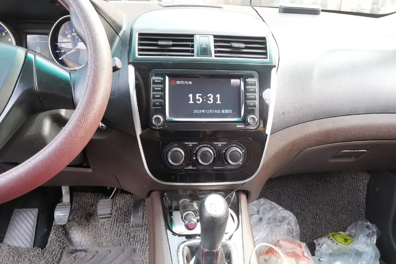 2017 DongFeng Forthing Joyear X3 1.5L 120HP L4 5MT,autocango,china used car exporter,china ev exporter,chinese used car exporter,chinese used ev exporter