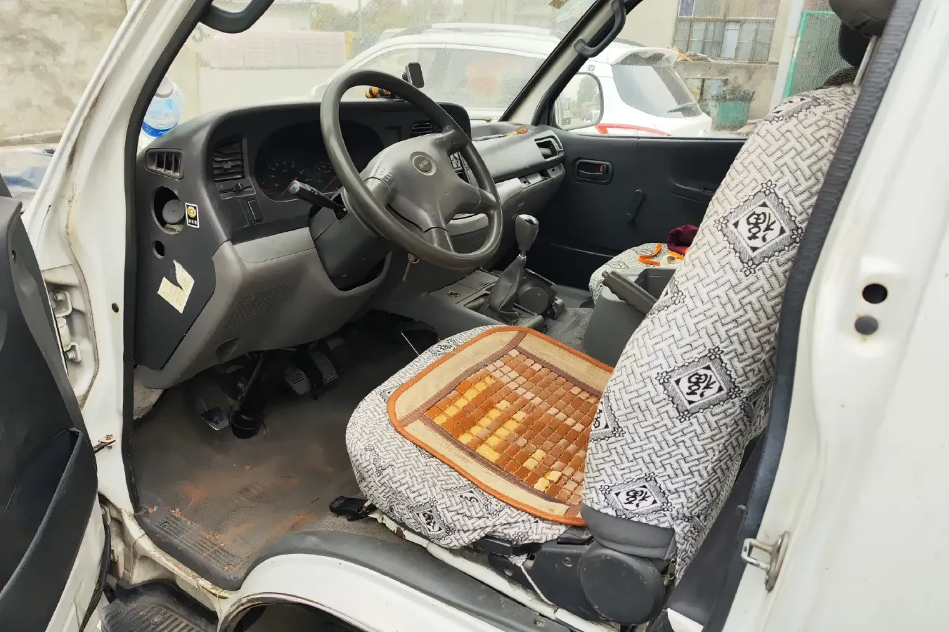 2011 JinBei Sea Lion 2.0L 100HP L4 5MT,autocango,china used car exporter,china ev exporter,chinese used car exporter,chinese used ev exporter