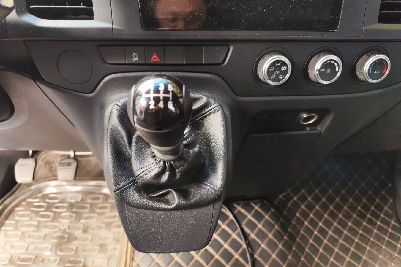 2022 JMC FuShun 2.0T 146HP L4 6MT,autocango,china used car exporter,china ev exporter,chinese used car exporter,chinese used ev exporter