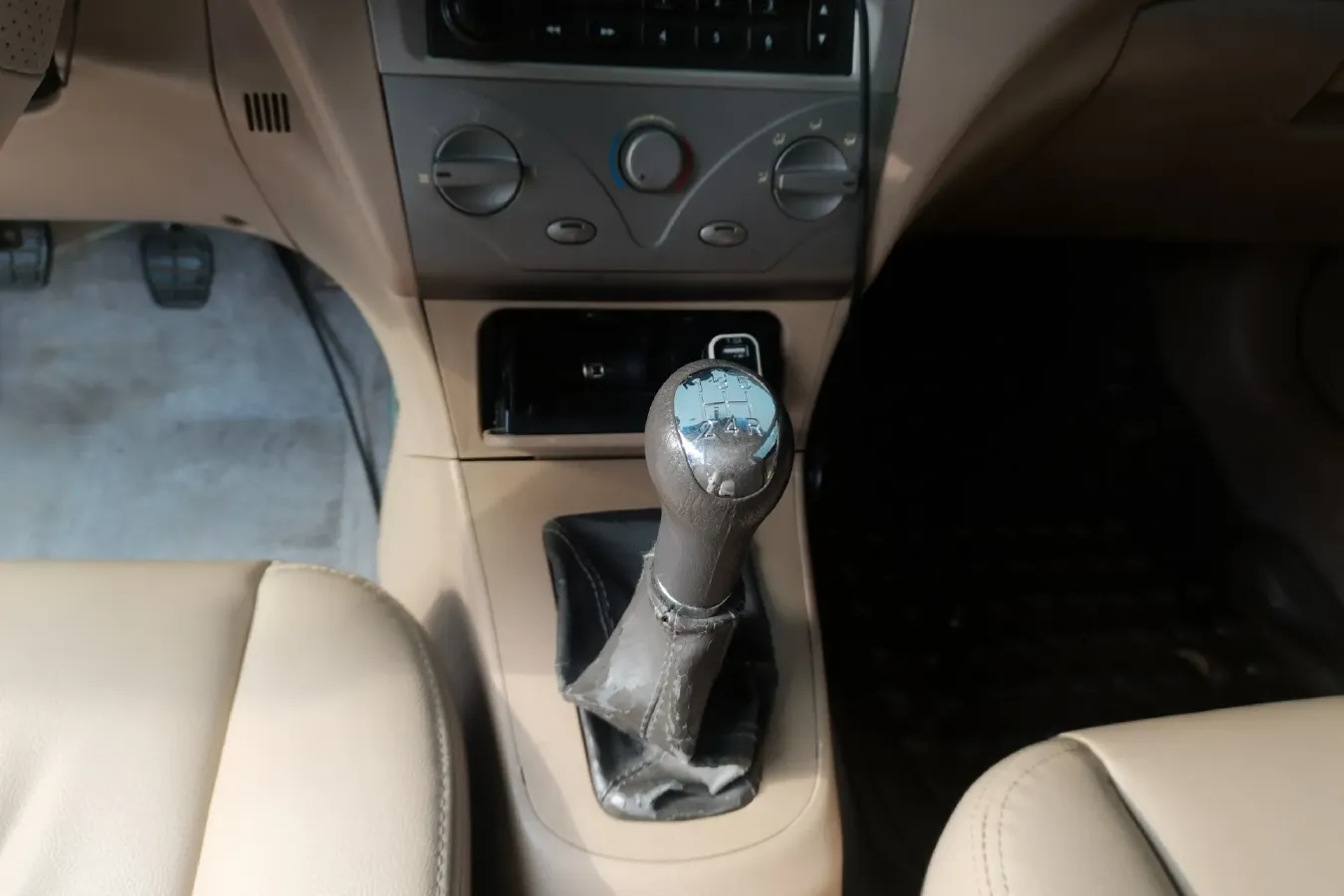 2009 Chery A5 1.5L 109HP L4 5MT,autocango,china used car exporter,china ev exporter,chinese used car exporter,chinese used ev exporter