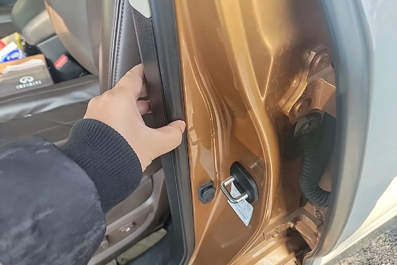 2013 Infiniti QX70 3.7L 351HP V6 7AT,autocango,china used car exporter,china ev exporter,chinese used car exporter,chinese used ev exporter