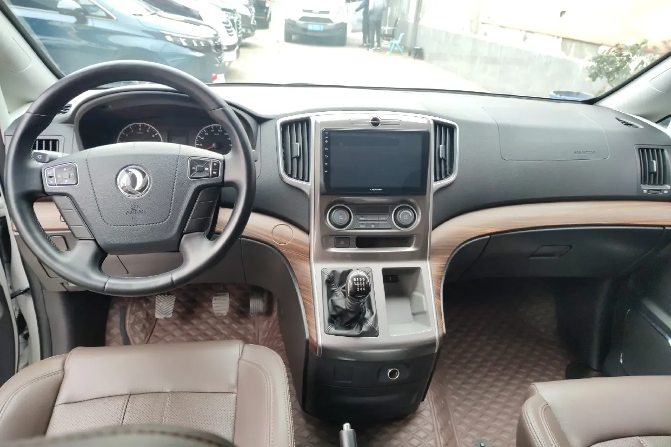 2021 DongFeng Forthing LingZhi Plus 2.0L 133HP L4 6MT,autocango,china used car exporter,china ev exporter,chinese used car exporter,chinese used ev exporter