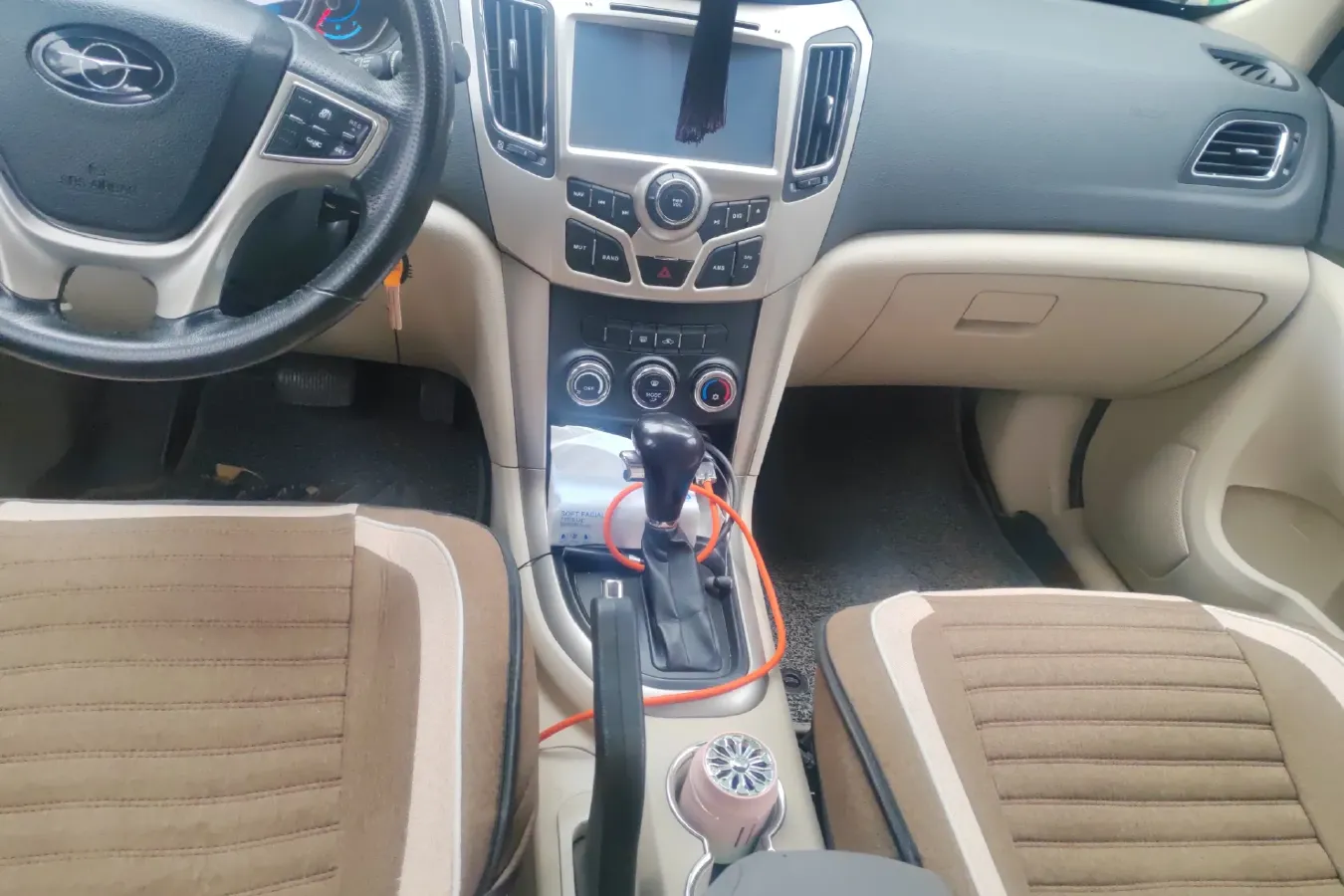 2013 HaiMa S7 2.0L 150HP L4 5AT,autocango,china used car exporter,china ev exporter,chinese used car exporter,chinese used ev exporter