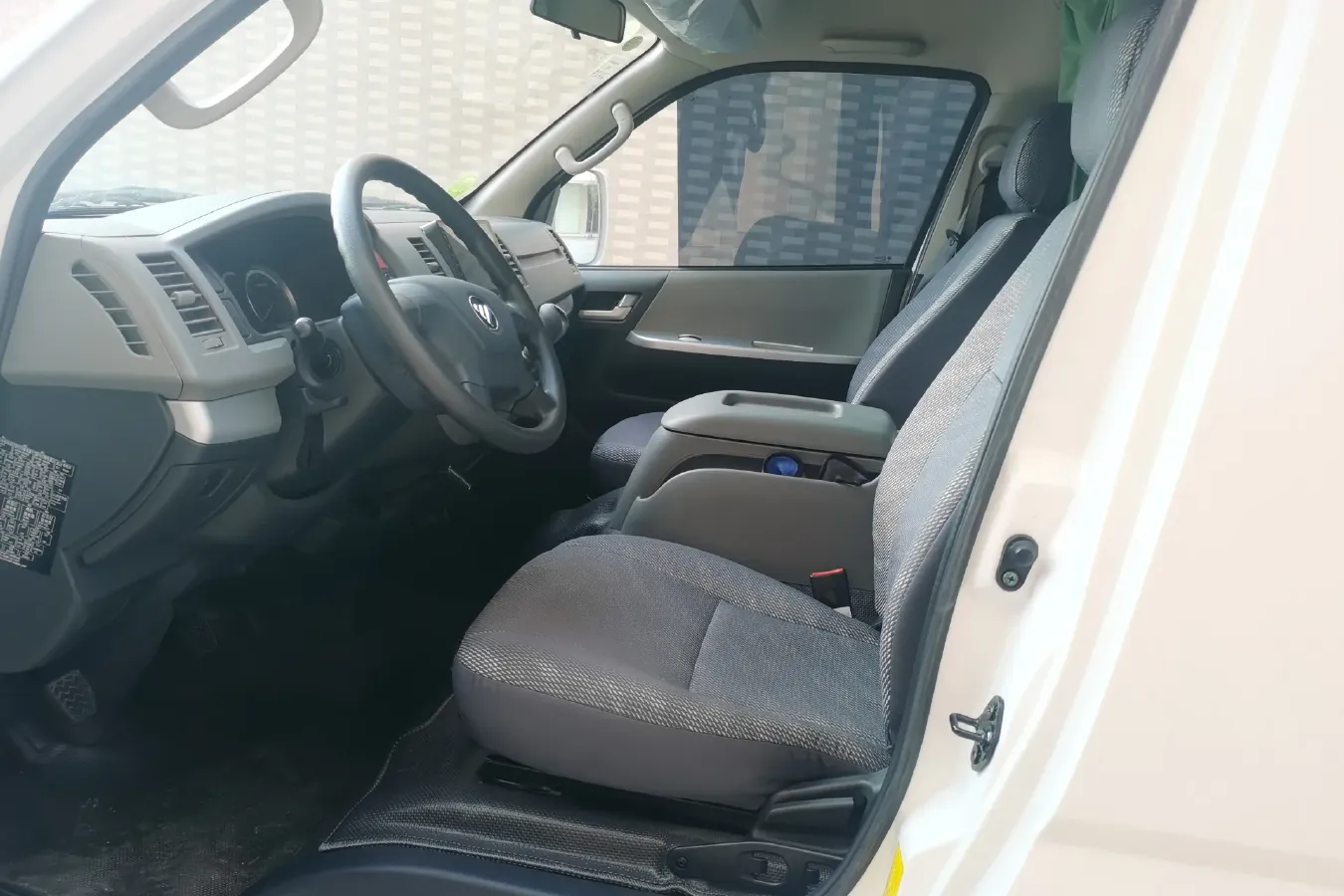 2021 Foton Scenery G7 2.4L 160HP L4 5MT,autocango,china used car exporter,china ev exporter,chinese used car exporter,chinese used ev exporter