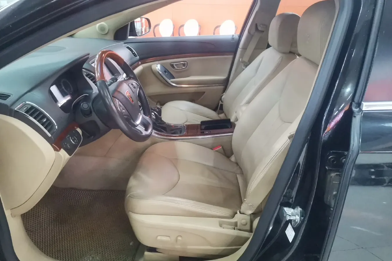 2012 Roewe 950 2.4L 186HP L4 6AT,autocango,china used car exporter,china ev exporter,chinese used car exporter,chinese used ev exporter