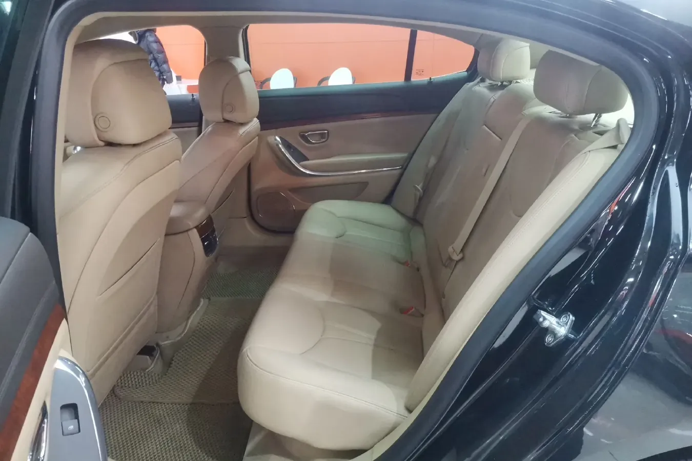 2012 Roewe 950 2.4L 186HP L4 6AT,autocango,china used car exporter,china ev exporter,chinese used car exporter,chinese used ev exporter