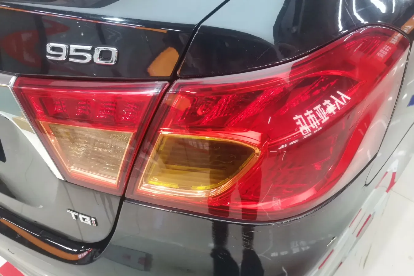 2012 Roewe 950 2.4L 186HP L4 6AT,autocango,china used car exporter,china ev exporter,chinese used car exporter,chinese used ev exporter