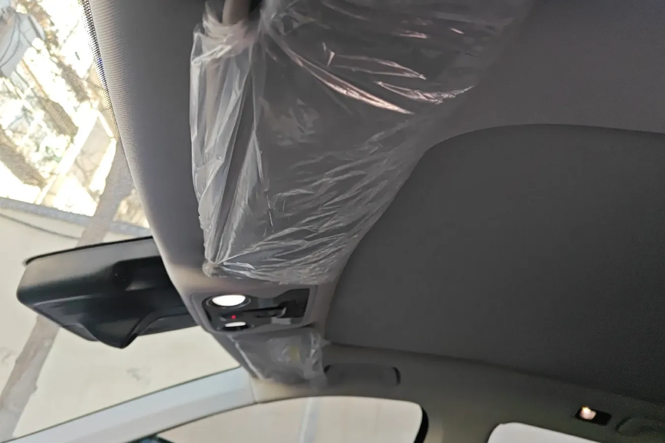 2021 Enovate ME5 Range Extended 98HP REEV 30.6KWH,autocango,china used car exporter,china ev exporter,chinese used car exporter,chinese used ev exporter