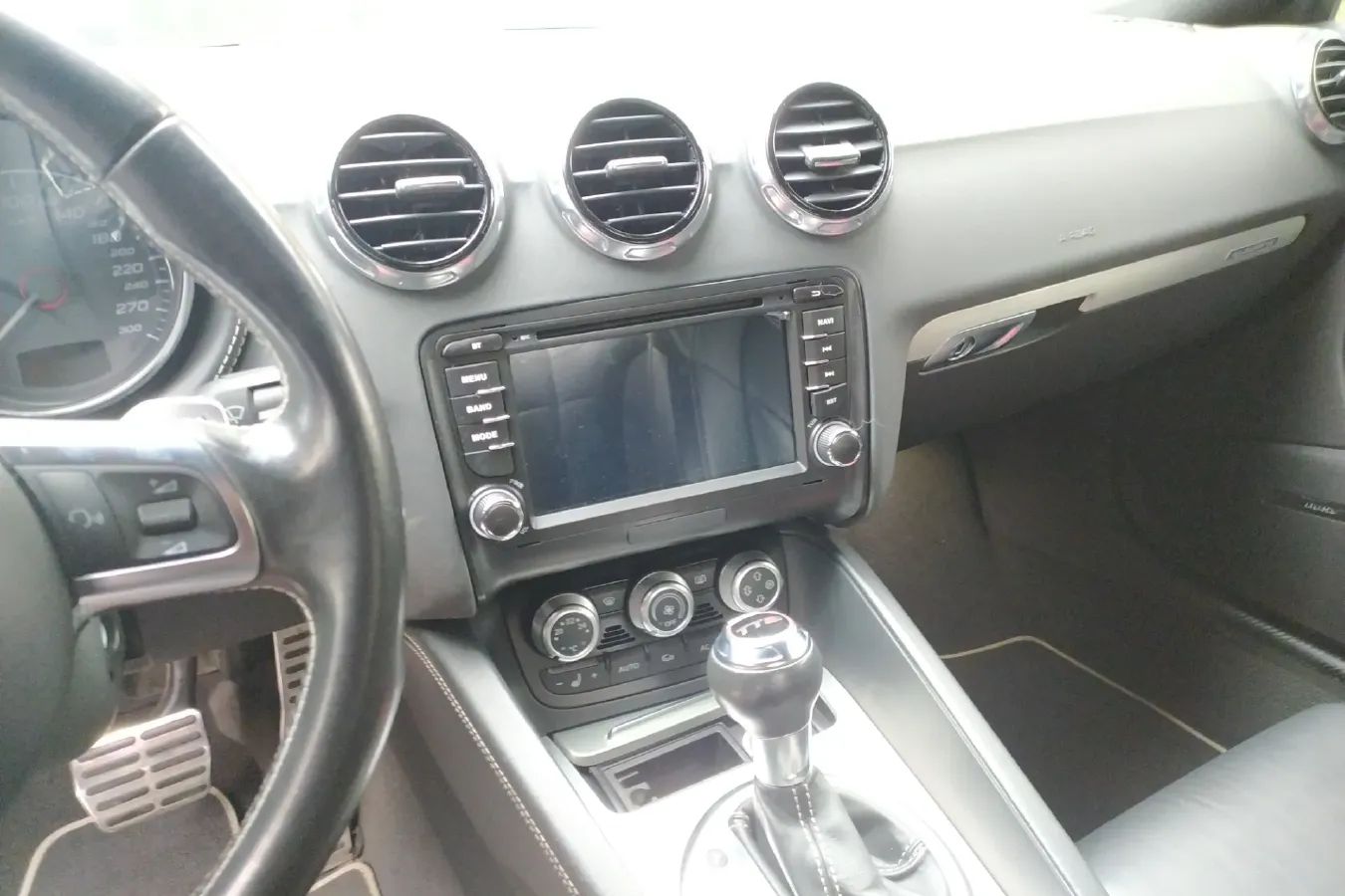 2011 Audi TTS 2.0T 272HP L4 6DCT,autocango,china used car exporter,china ev exporter,chinese used car exporter,chinese used ev exporter