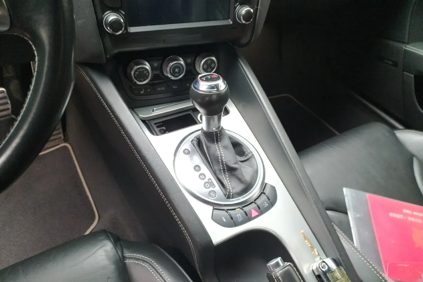 2011 Audi TTS 2.0T 272HP L4 6DCT,autocango,china used car exporter,china ev exporter,chinese used car exporter,chinese used ev exporter