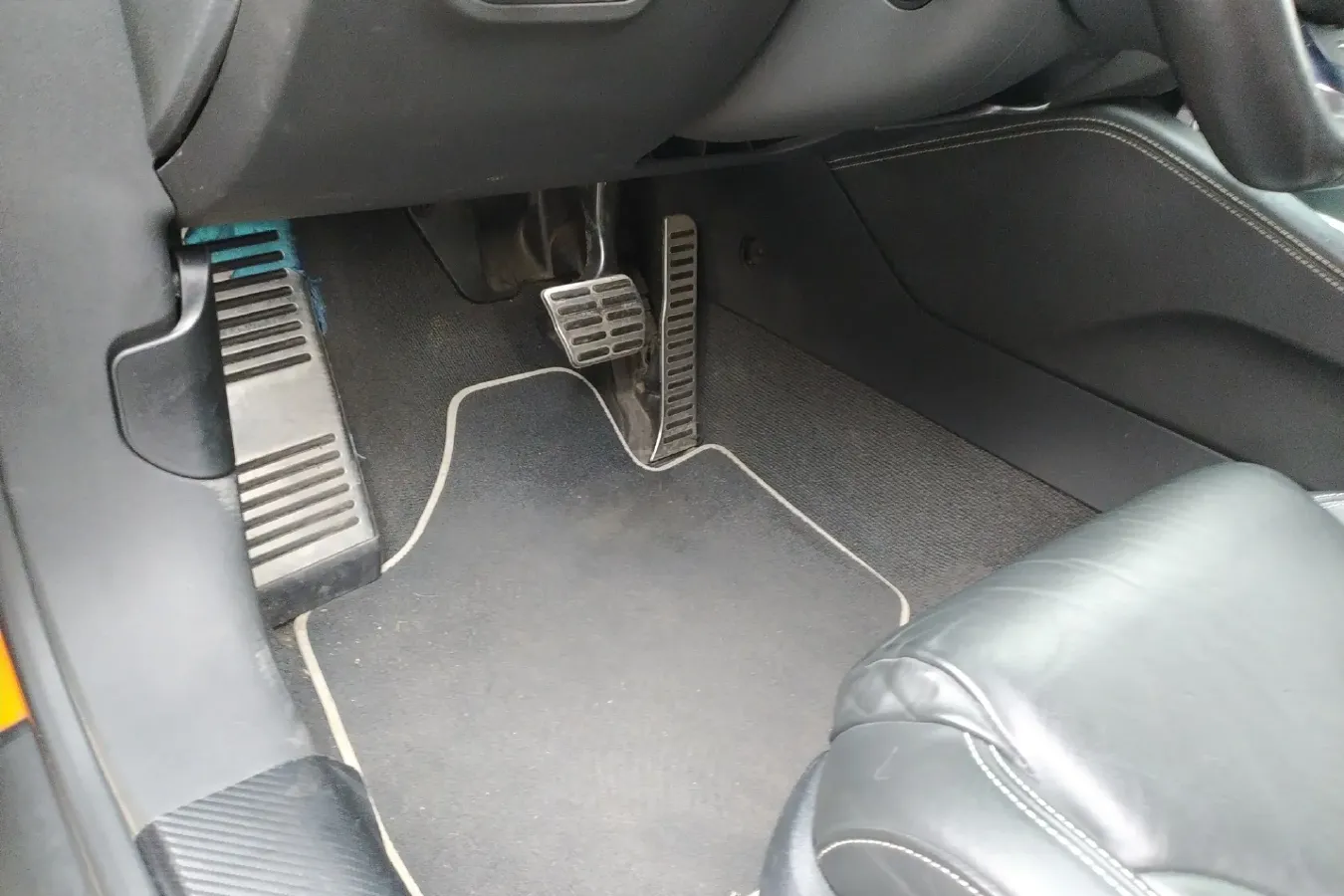 2011 Audi TTS 2.0T 272HP L4 6DCT,autocango,china used car exporter,china ev exporter,chinese used car exporter,chinese used ev exporter