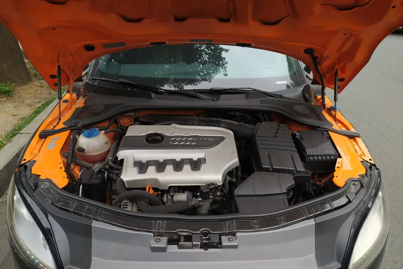 2011 Audi TTS 2.0T 272HP L4 6DCT,autocango,china used car exporter,china ev exporter,chinese used car exporter,chinese used ev exporter