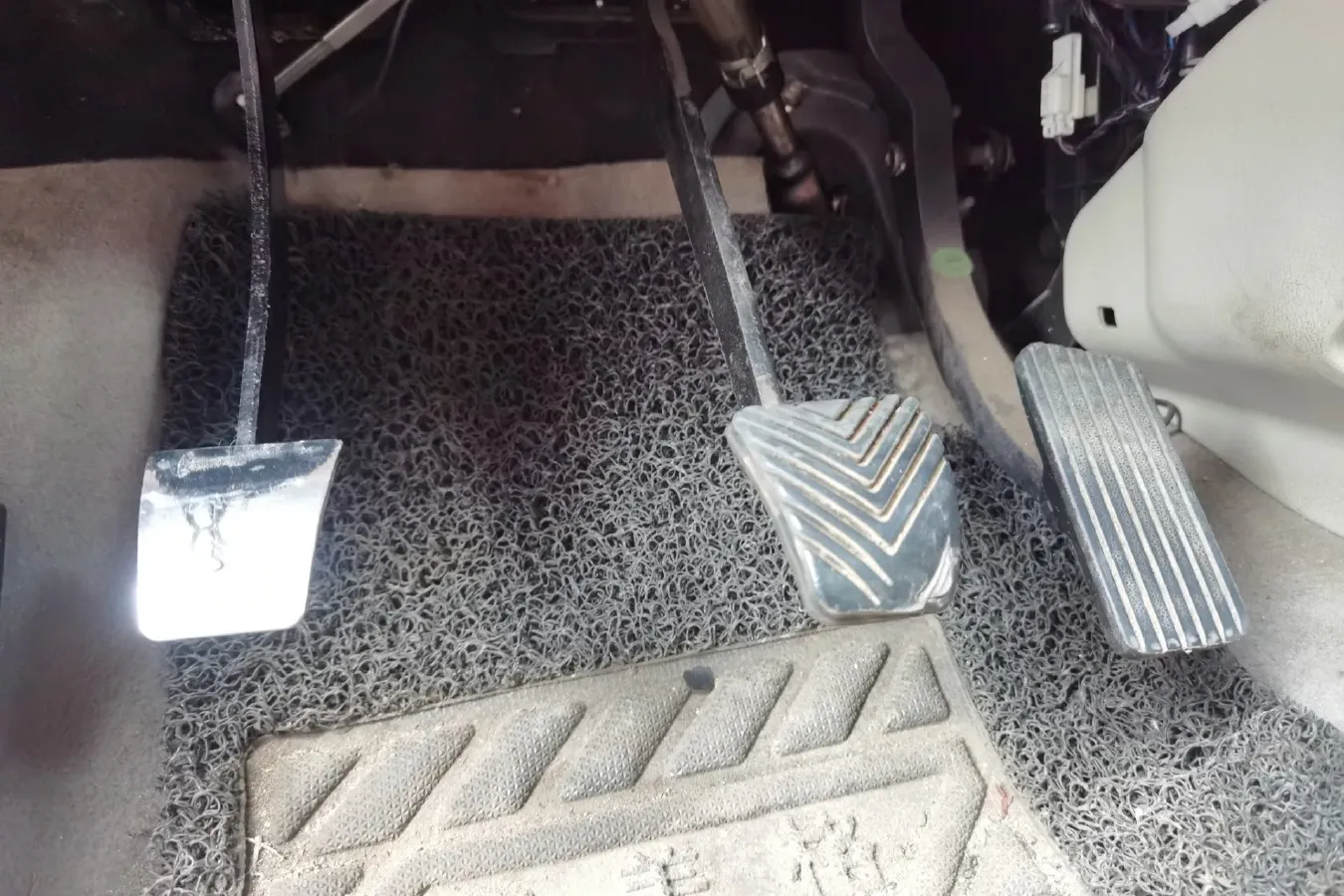 2010 JAC Refine M2 1.8L 143HP L4 5MT,autocango,china used car exporter,china ev exporter,chinese used car exporter,chinese used ev exporter