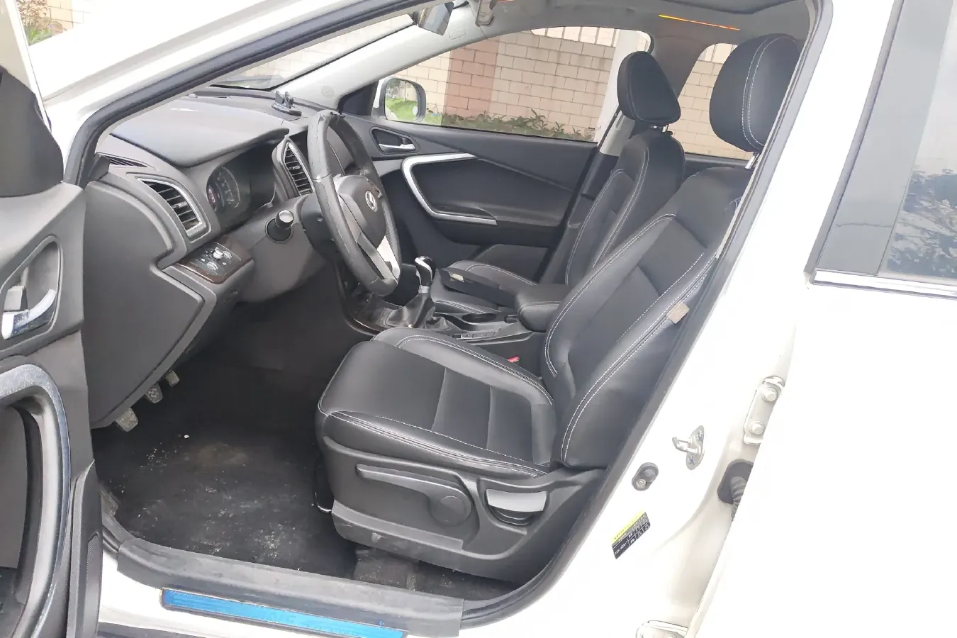 2016 BAIC Hyosow S6 1.5T 150HP L4 6MT,autocango,china used car exporter,china ev exporter,chinese used car exporter,chinese used ev exporter