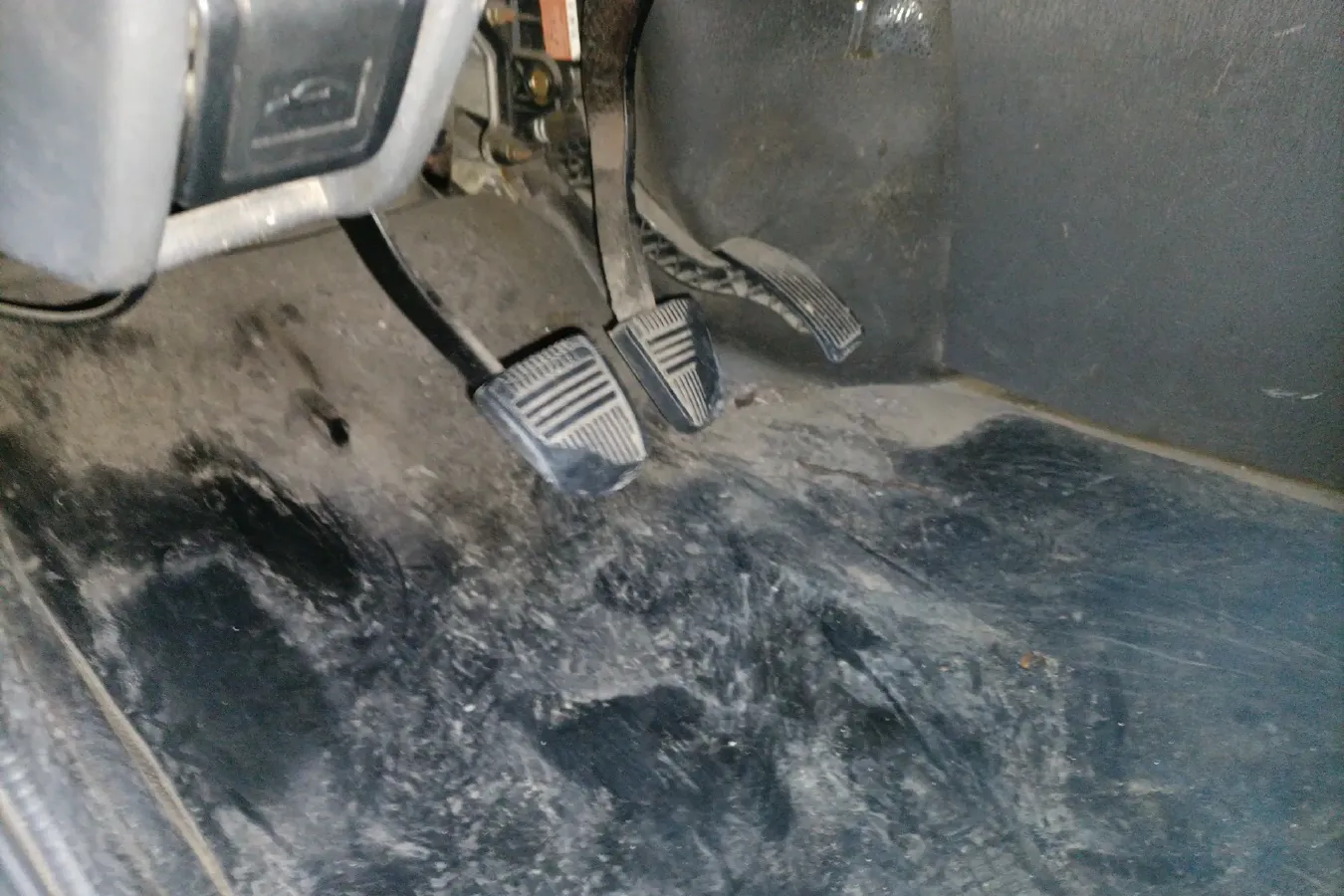 2016 JinBei Grace 2.0L 106HP L4 5MT,autocango,china used car exporter,china ev exporter,chinese used car exporter,chinese used ev exporter