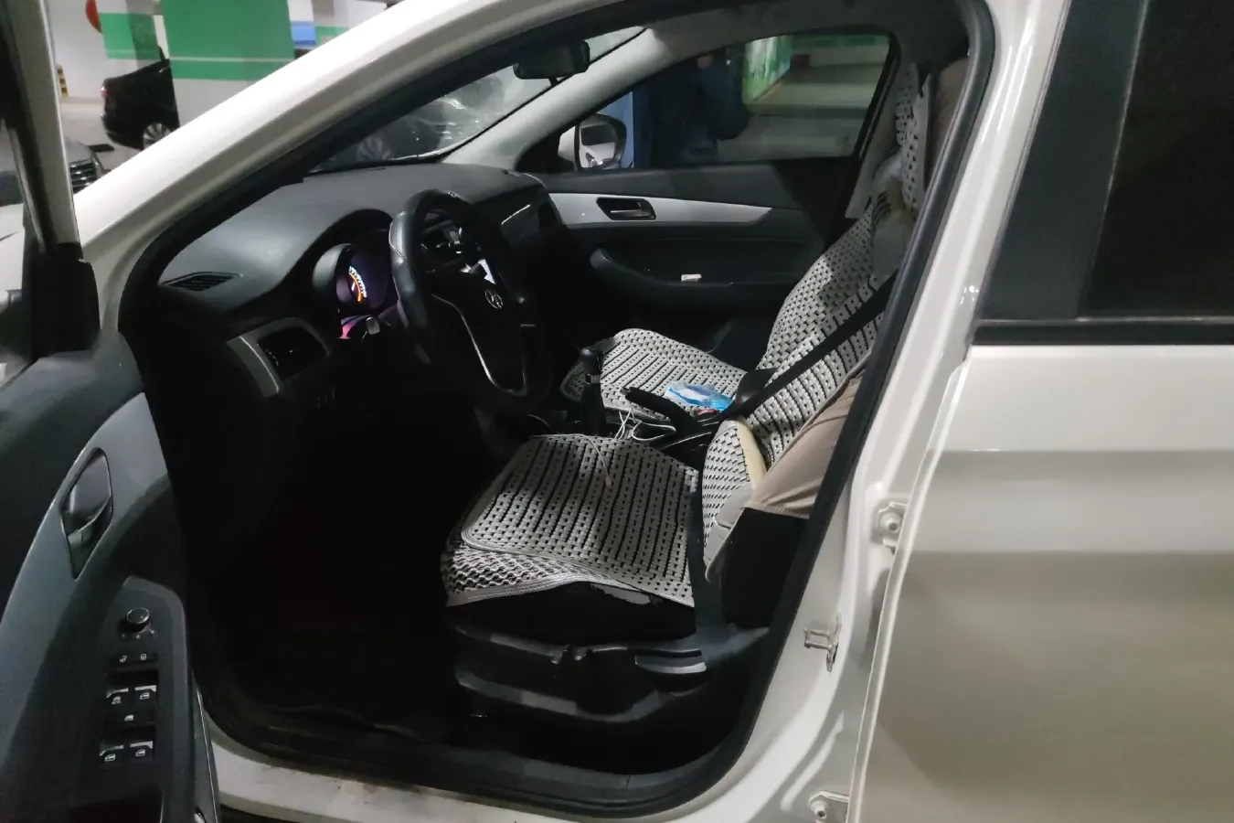 2016 BeiJing Auto Senova X55 1.5L 116HP L4 5MT,autocango,china used car exporter,china ev exporter,chinese used car exporter,chinese used ev exporter