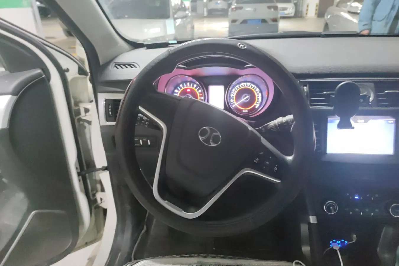 2016 BeiJing Auto Senova X55 1.5L 116HP L4 5MT,autocango,china used car exporter,china ev exporter,chinese used car exporter,chinese used ev exporter