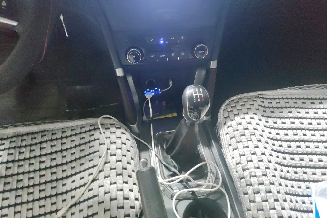 2016 BeiJing Auto Senova X55 1.5L 116HP L4 5MT,autocango,china used car exporter,china ev exporter,chinese used car exporter,chinese used ev exporter