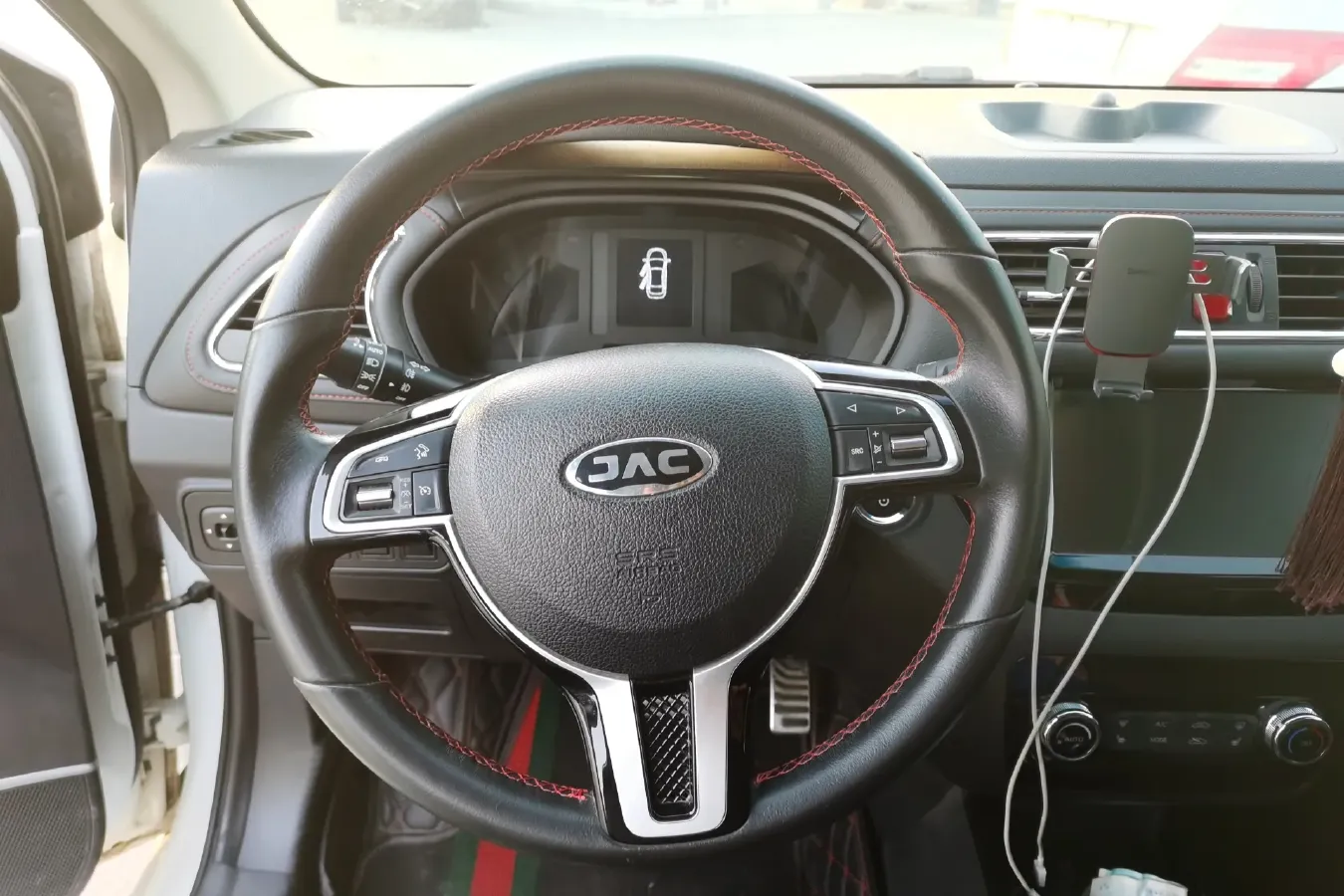 2019 JAC iEV7S BEV 42.8KWH,autocango,china used car exporter,china ev exporter,chinese used car exporter,chinese used ev exporter