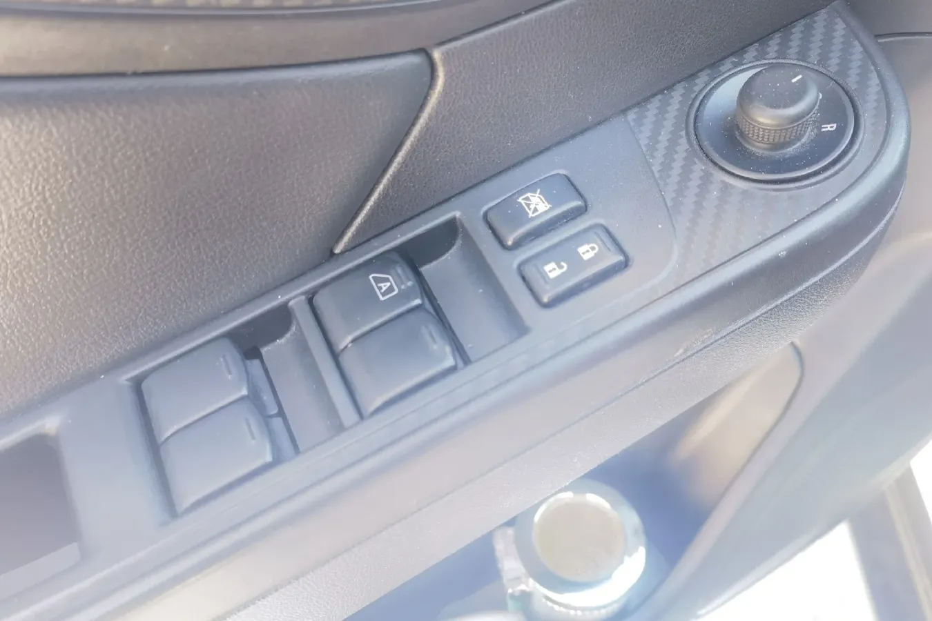 2017 Luxgen U5 SUV 1.6L 124HP L4 CVT,autocango,china used car exporter,china ev exporter,chinese used car exporter,chinese used ev exporter