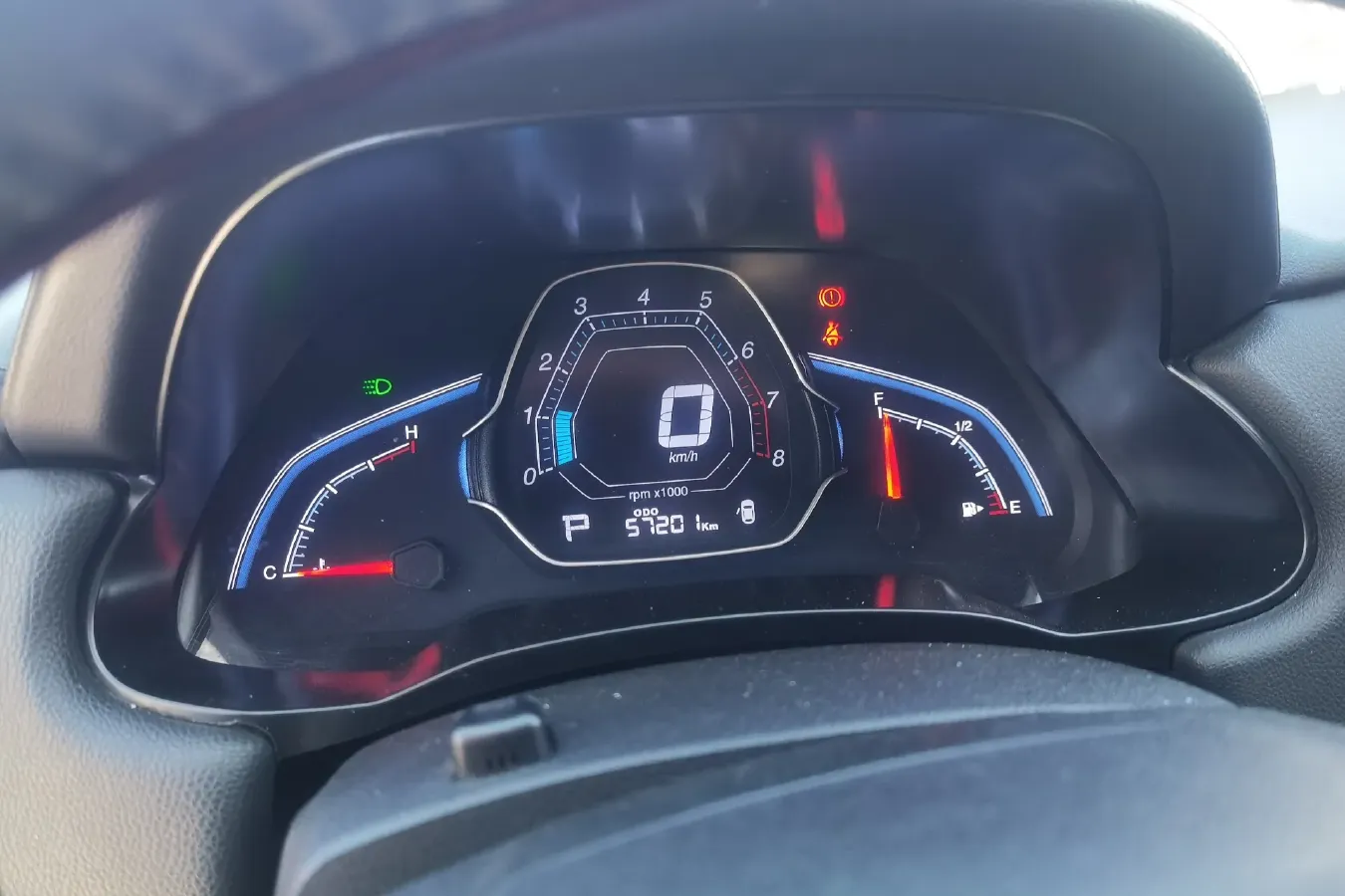 2017 Luxgen U5 SUV 1.6L 124HP L4 CVT,autocango,china used car exporter,china ev exporter,chinese used car exporter,chinese used ev exporter