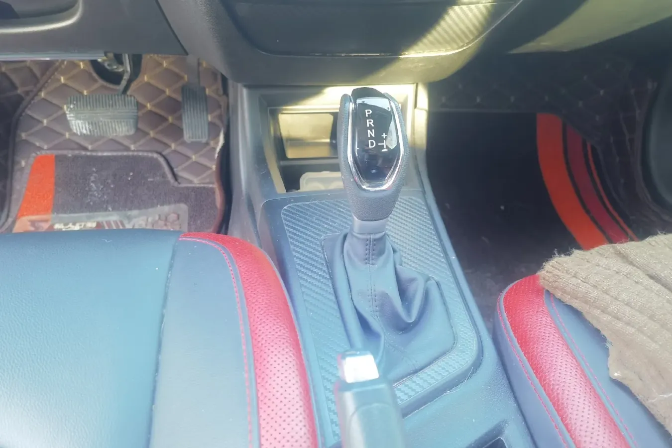 2017 Luxgen U5 SUV 1.6L 124HP L4 CVT,autocango,china used car exporter,china ev exporter,chinese used car exporter,chinese used ev exporter