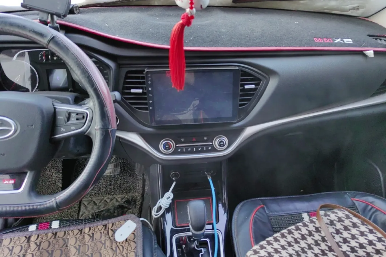 2017 Landwind X2 1.6L 125HP L4 4AT,autocango,china used car exporter,china ev exporter,chinese used car exporter,chinese used ev exporter