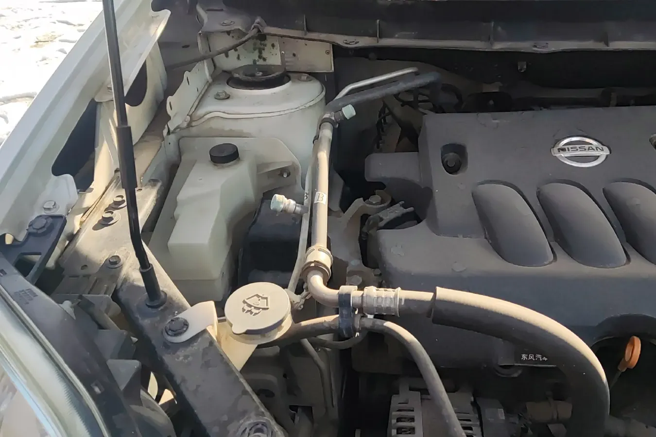 2015 DongFeng FengDu MX6 2.0L 144HP L4 CVT,autocango,china used car exporter,china ev exporter,chinese used car exporter,chinese used ev exporter