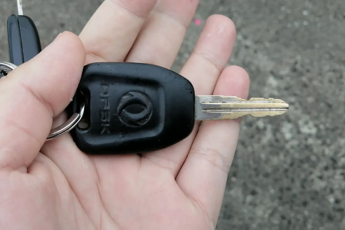 2014 DongFeng Fengon Fengon 330 1.5L 116HP L4 5MT,autocango,china used car exporter,china ev exporter,chinese used car exporter,chinese used ev exporter