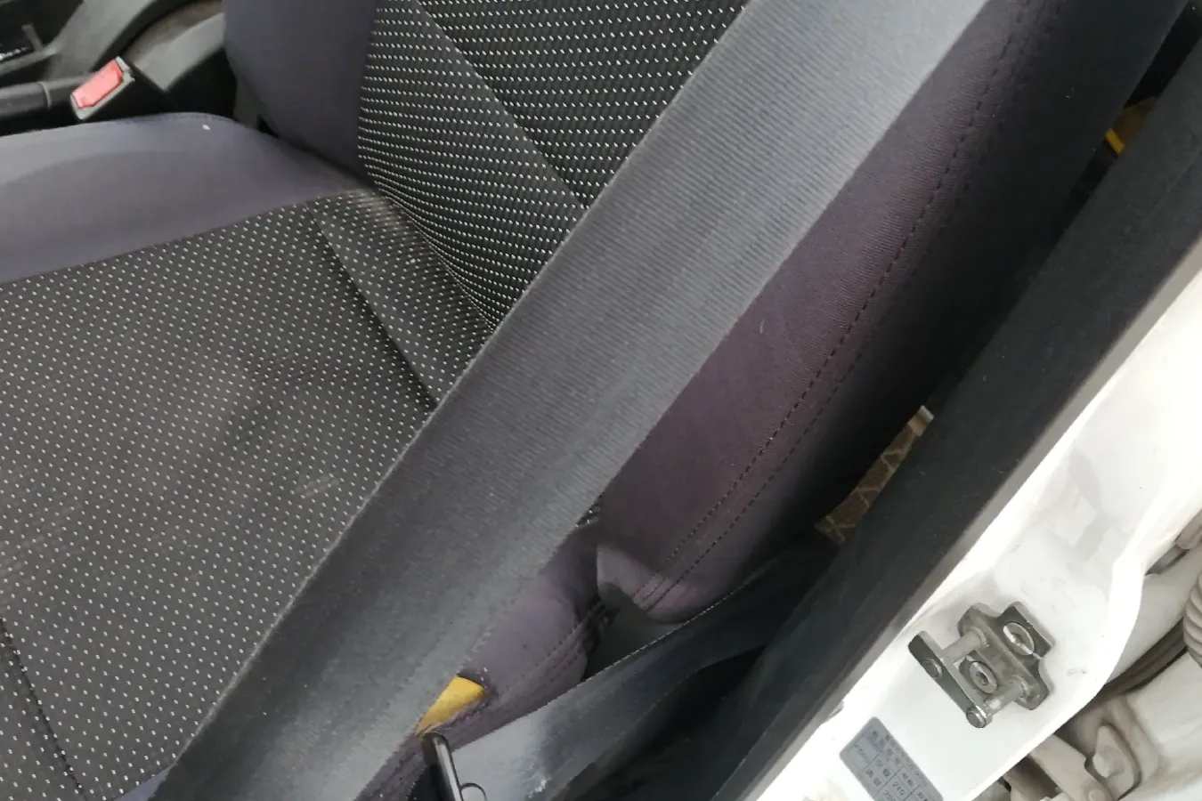 2014 DongFeng Fengon Fengon 330 1.5L 116HP L4 5MT,autocango,china used car exporter,china ev exporter,chinese used car exporter,chinese used ev exporter