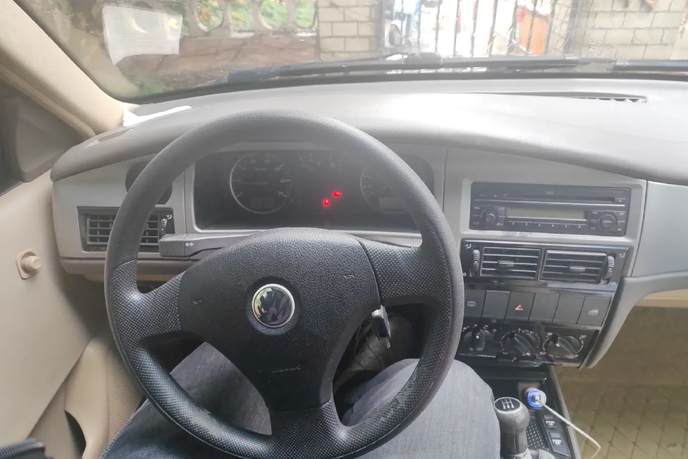 2006 Volkswagen Santana Vista 1.8L 101HP L4 5MT,autocango,china used car exporter,china ev exporter,chinese used car exporter,chinese used ev exporter