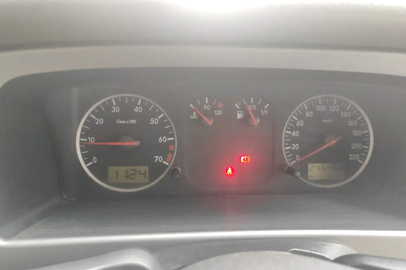 2006 Volkswagen Santana Vista 1.8L 101HP L4 5MT,autocango,china used car exporter,china ev exporter,chinese used car exporter,chinese used ev exporter