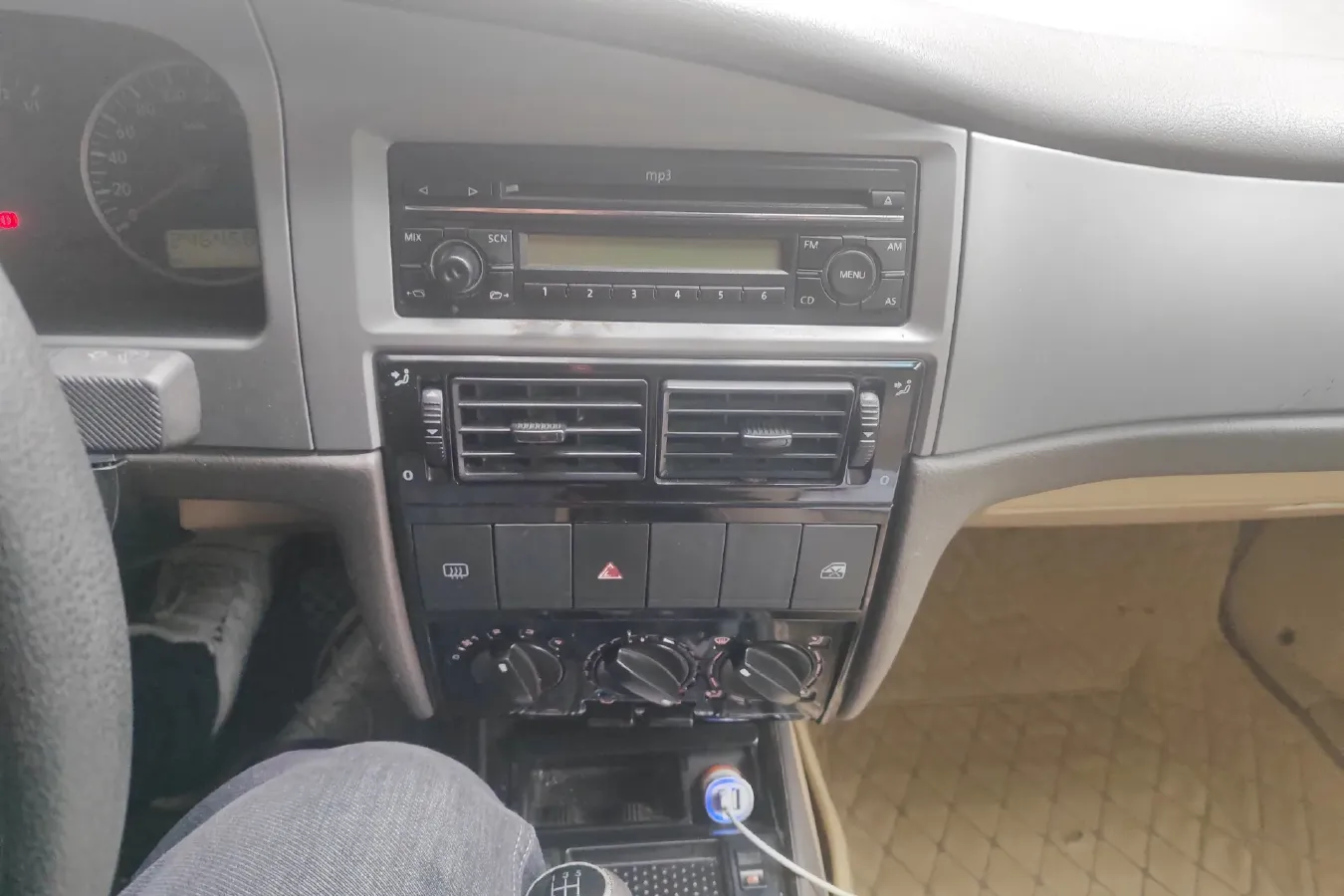 2006 Volkswagen Santana Vista 1.8L 101HP L4 5MT,autocango,china used car exporter,china ev exporter,chinese used car exporter,chinese used ev exporter