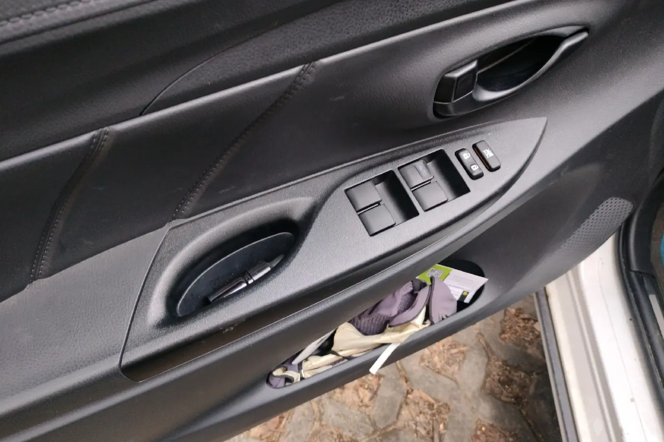 2022 Toyota Yaris L 1.5L 112HP L4 CVT,autocango,china used car exporter,china ev exporter,chinese used car exporter,chinese used ev exporter