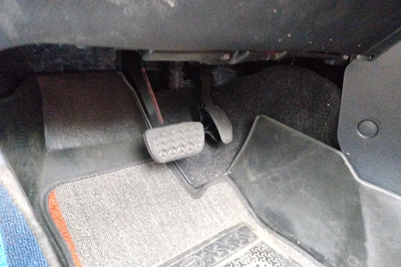 2022 Toyota Yaris L 1.5L 112HP L4 CVT,autocango,china used car exporter,china ev exporter,chinese used car exporter,chinese used ev exporter