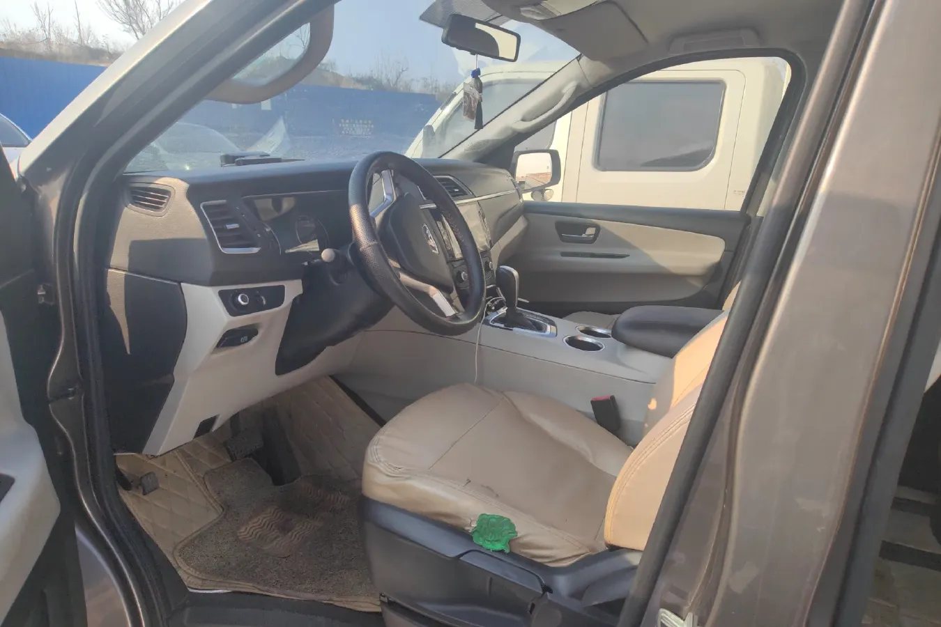 2015 HuaSong 7 2.0T 184HP L4 6AT,autocango,china used car exporter,china ev exporter,chinese used car exporter,chinese used ev exporter