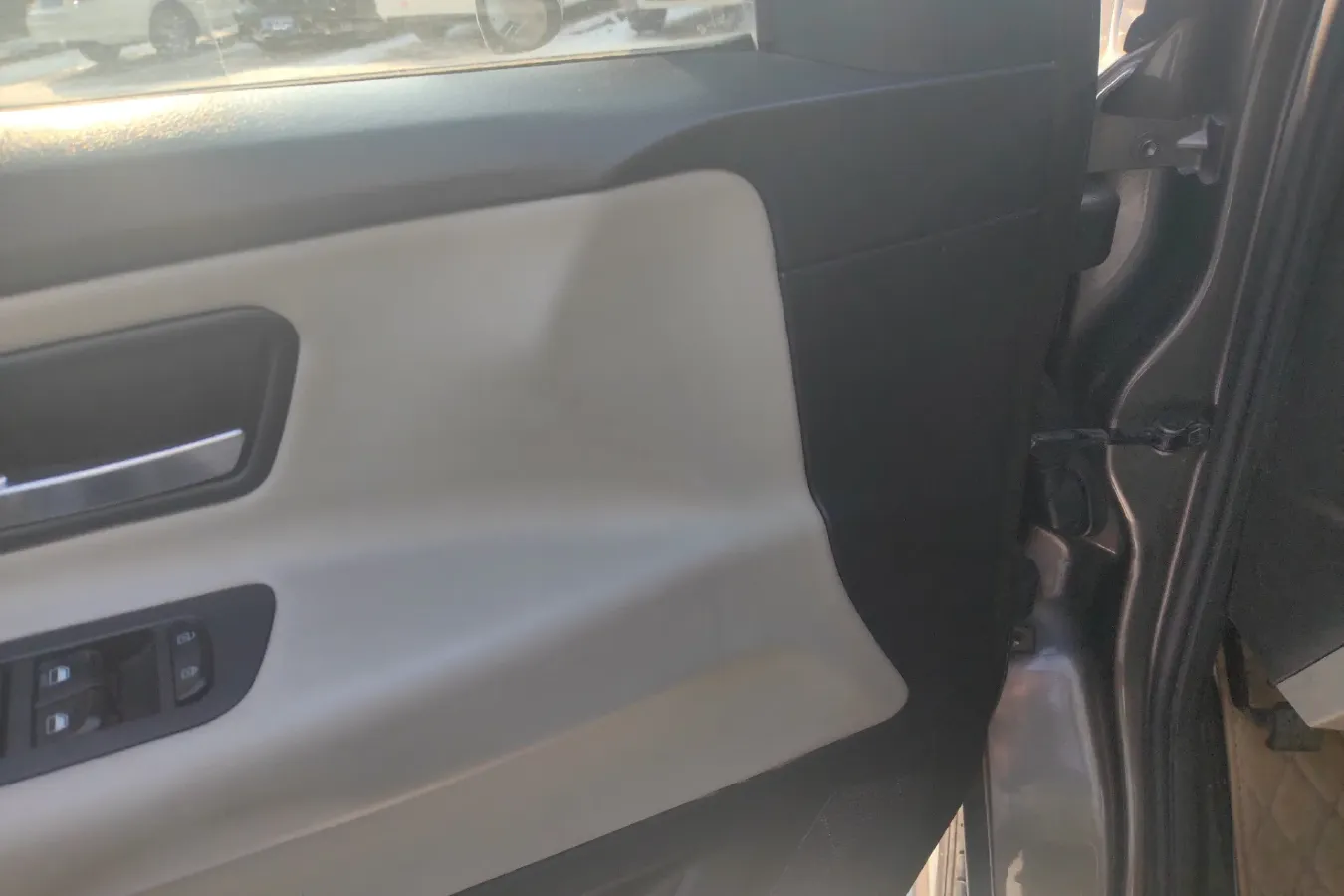 2015 HuaSong 7 2.0T 184HP L4 6AT,autocango,china used car exporter,china ev exporter,chinese used car exporter,chinese used ev exporter