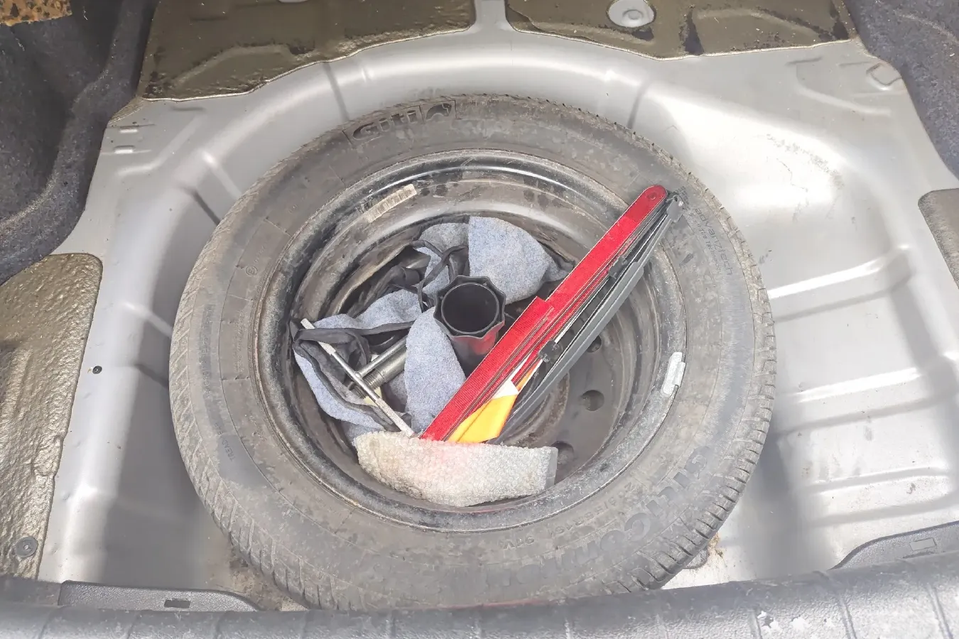 2012 JAC HeYue 1.5L 113HP L4 5MT,autocango,china used car exporter,china ev exporter,chinese used car exporter,chinese used ev exporter