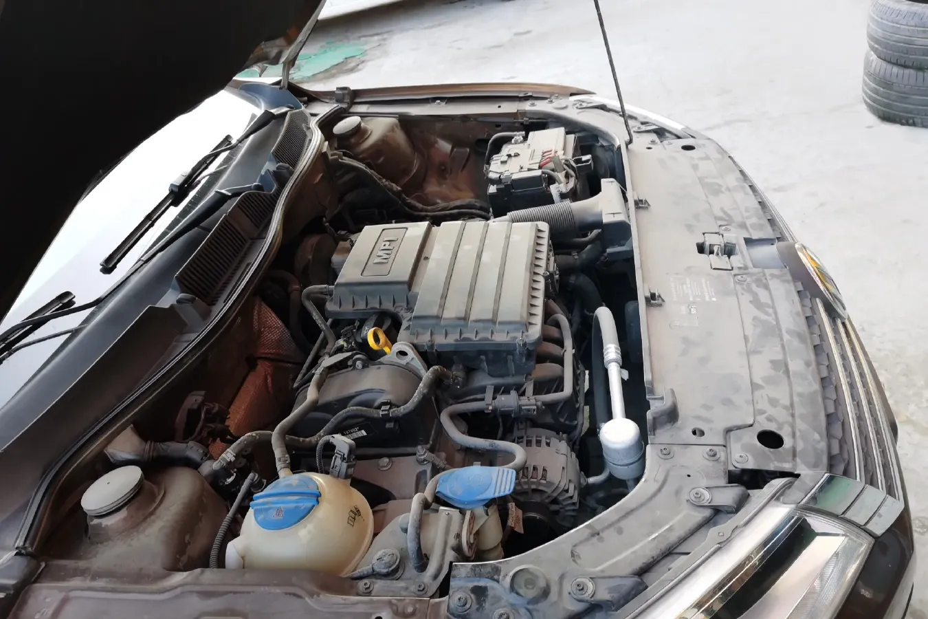 2014 Volkswagen Cross Lavida 1.6L 110HP L4 6AT,autocango,china used car exporter,china ev exporter,chinese used car exporter,chinese used ev exporter