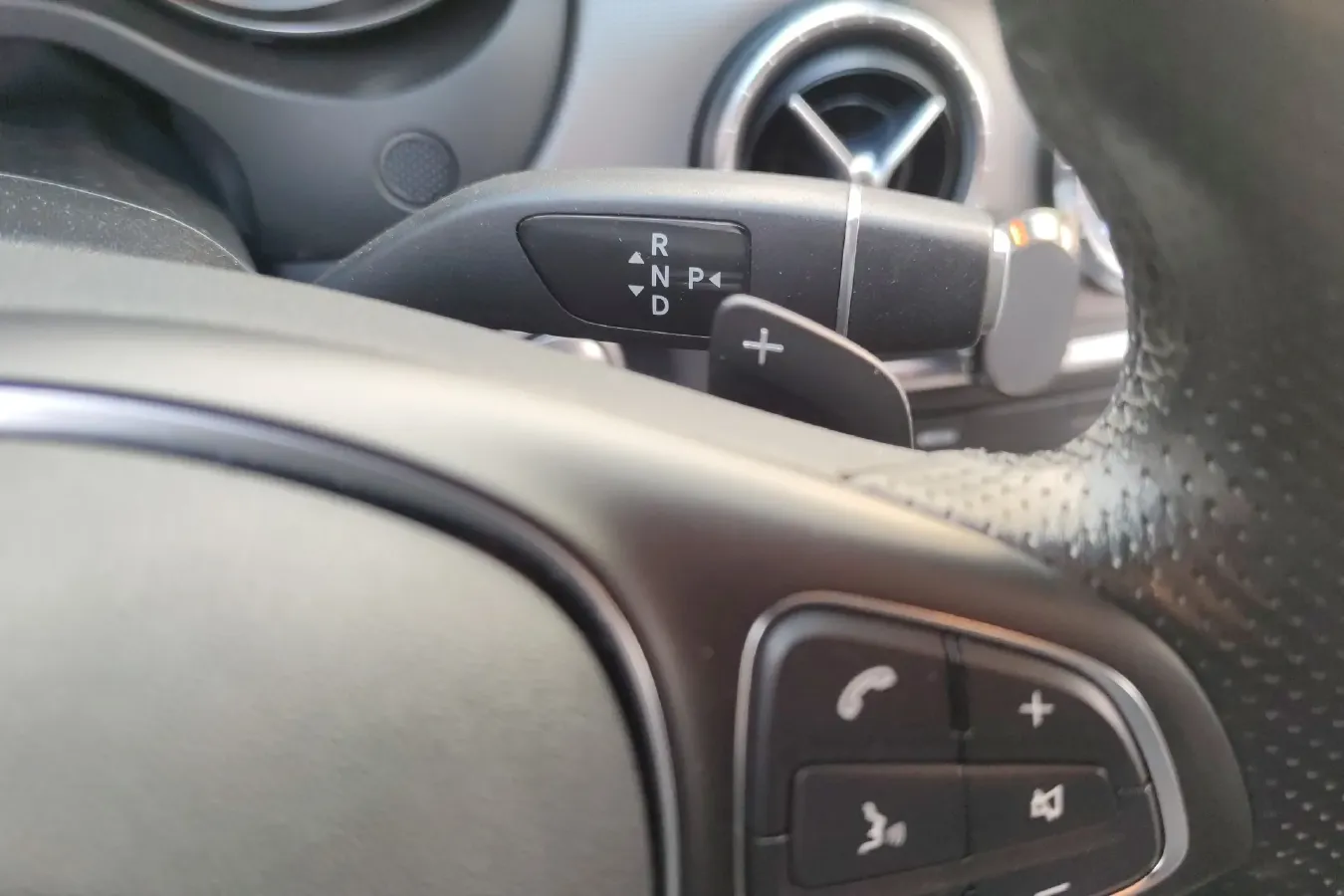 2019 Mercedes-Benz CLA Class 1.6T 156HP L4 7DCT,autocango,china used car exporter,china ev exporter,chinese used car exporter,chinese used ev exporter