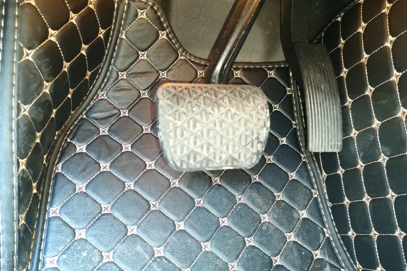 2019 Mercedes-Benz CLA Class 1.6T 156HP L4 7DCT,autocango,china used car exporter,china ev exporter,chinese used car exporter,chinese used ev exporter