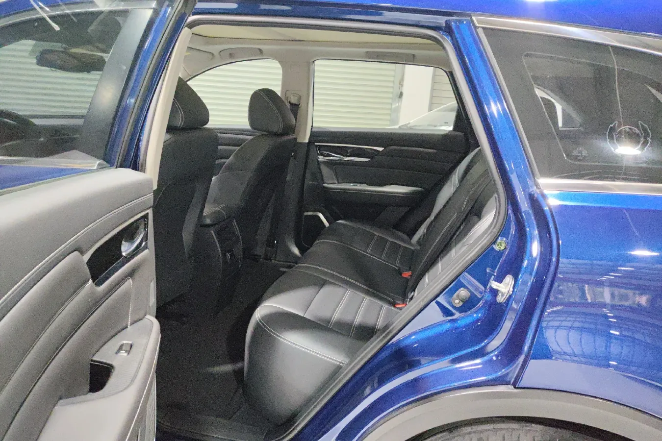 2020 Venucia Star 1.5T 190HP L4 7DCT,autocango,china used car exporter,china ev exporter,chinese used car exporter,chinese used ev exporter