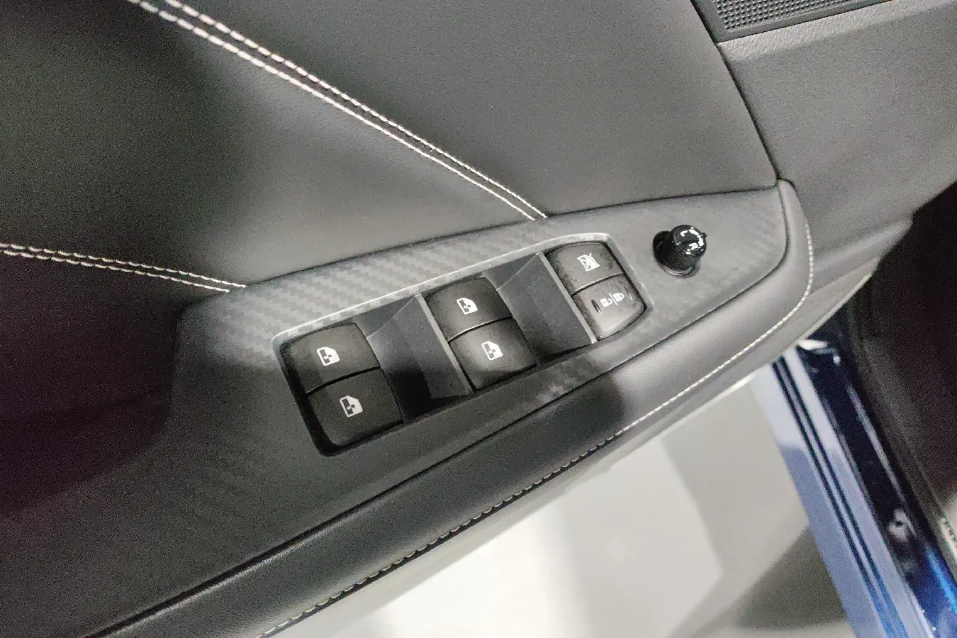 2020 Venucia Star 1.5T 190HP L4 7DCT,autocango,china used car exporter,china ev exporter,chinese used car exporter,chinese used ev exporter