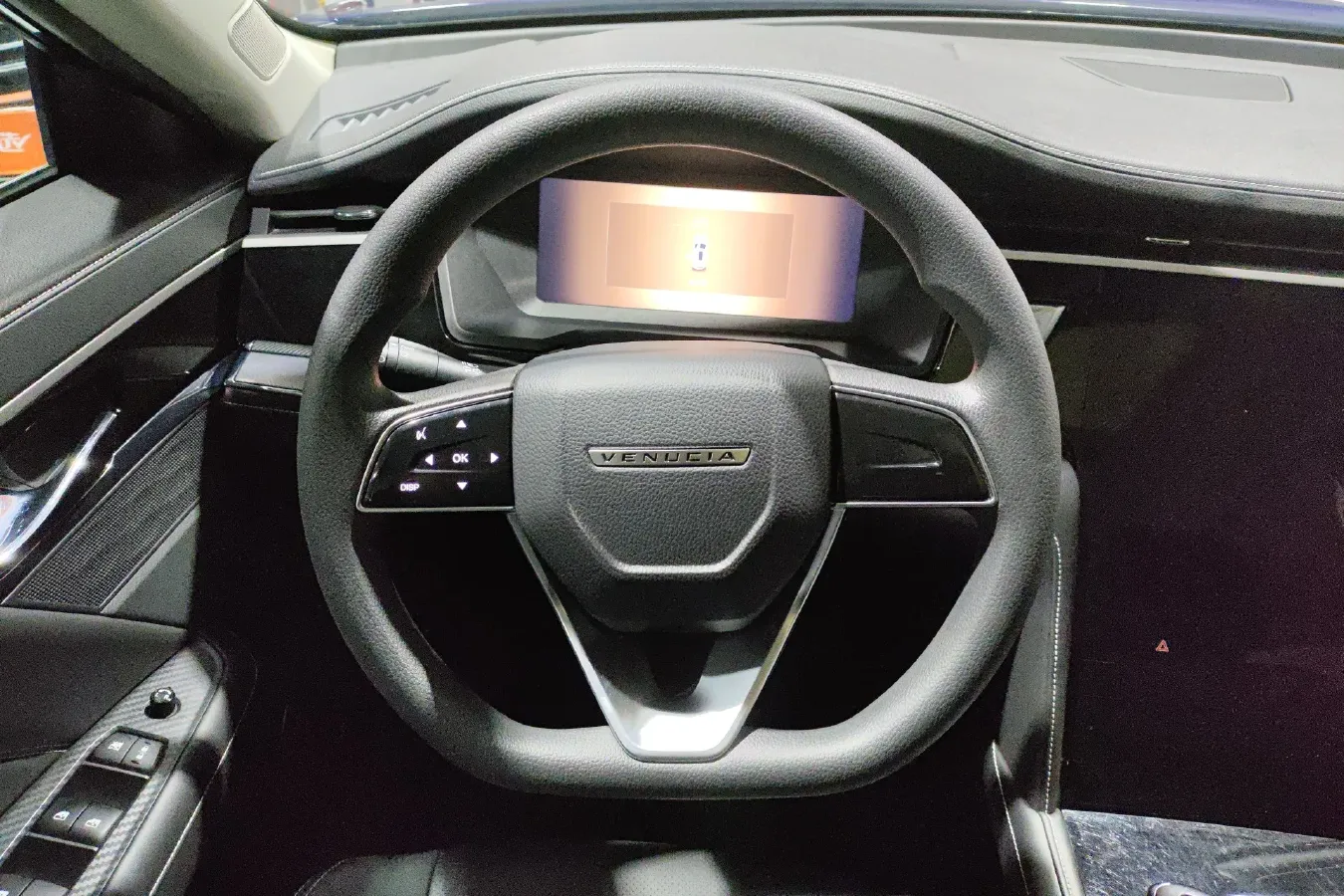 2020 Venucia Star 1.5T 190HP L4 7DCT,autocango,china used car exporter,china ev exporter,chinese used car exporter,chinese used ev exporter