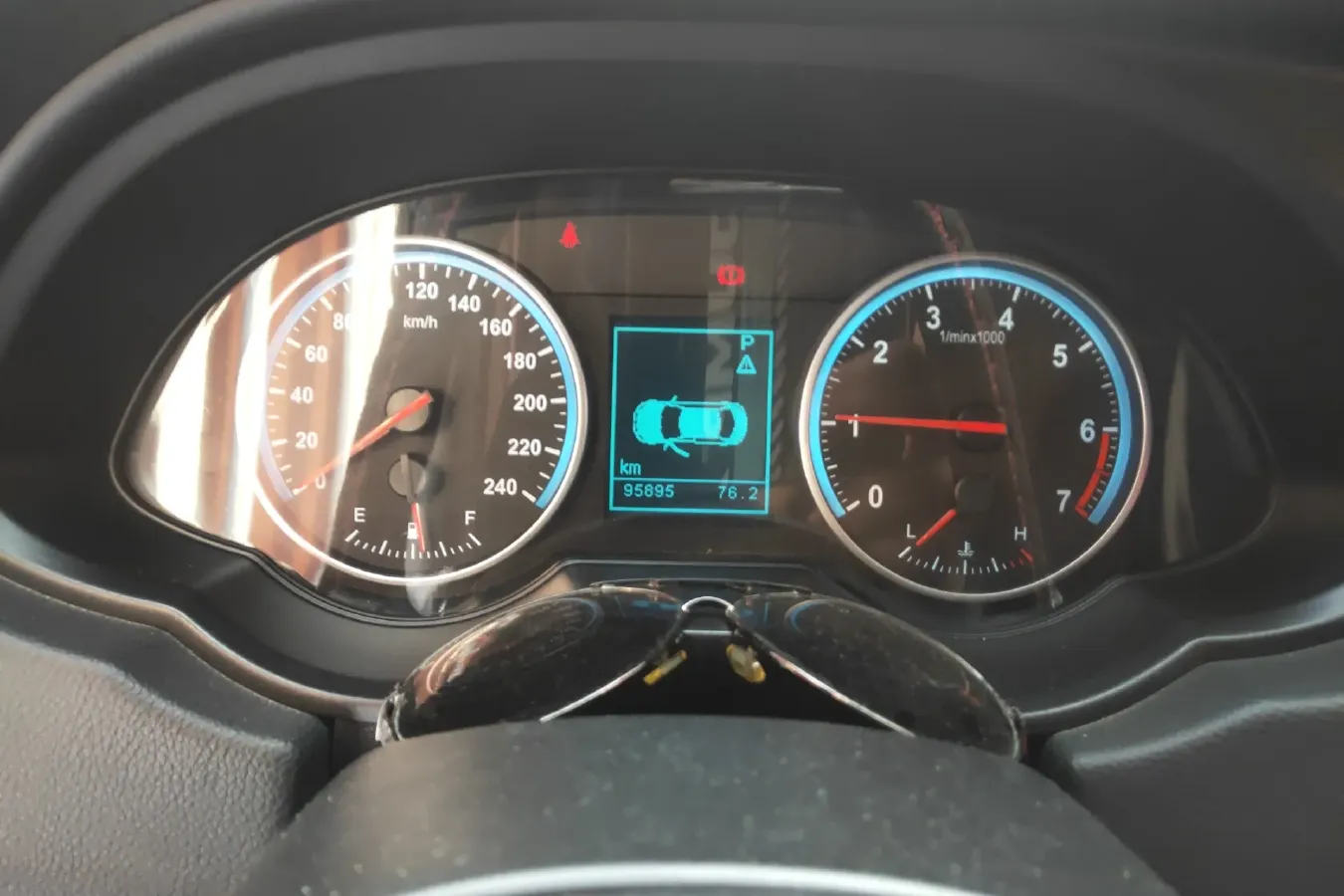 2014 Brilliance Auto V5 1.6L 118HP L4 5AT,autocango,china used car exporter,china ev exporter,chinese used car exporter,chinese used ev exporter